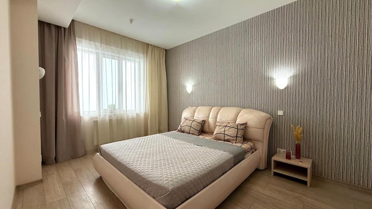 Bright House On 23 Serpnya Harkiv Exterior foto